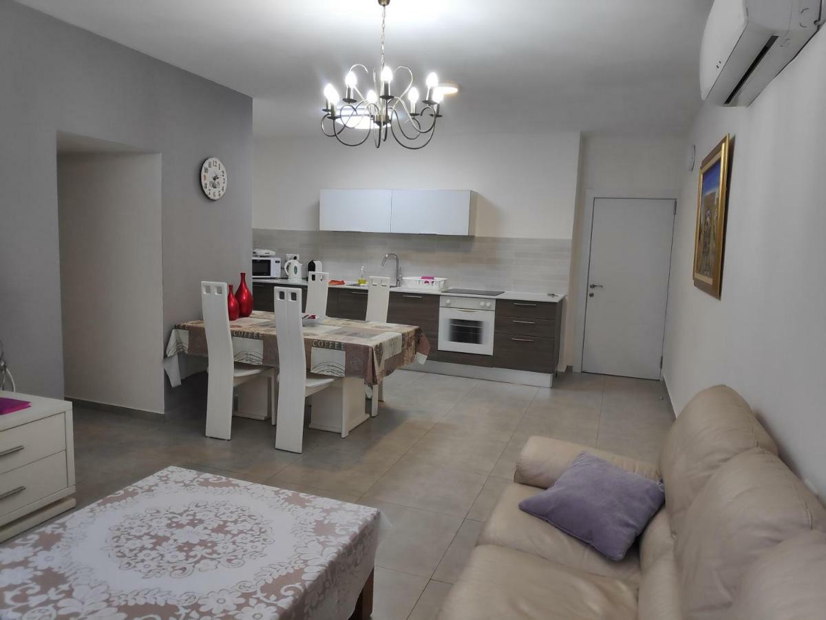 Herzliya Center Apartments 部屋 写真